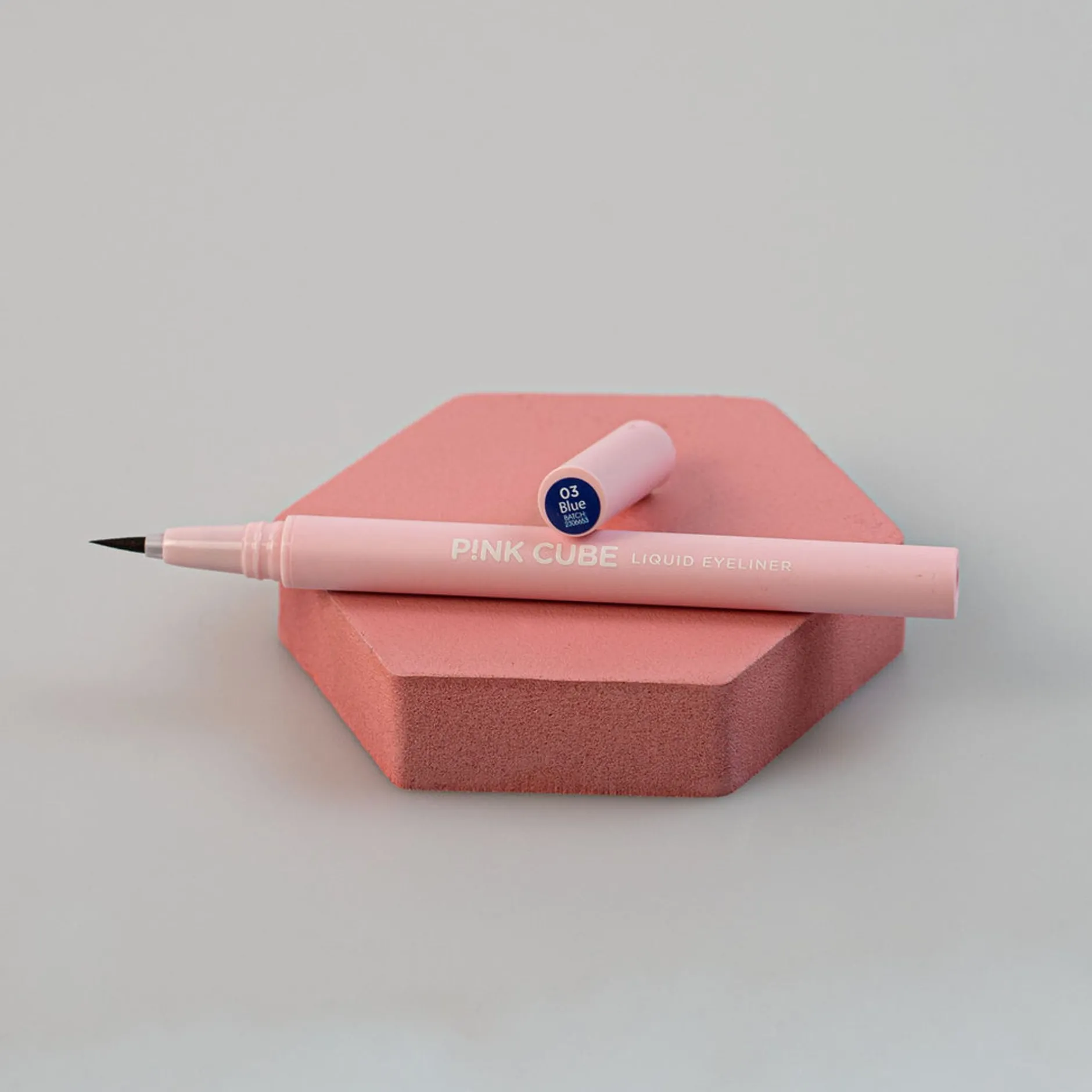 MINISO Eyeliner - Pink Cube (Blue) Hot
